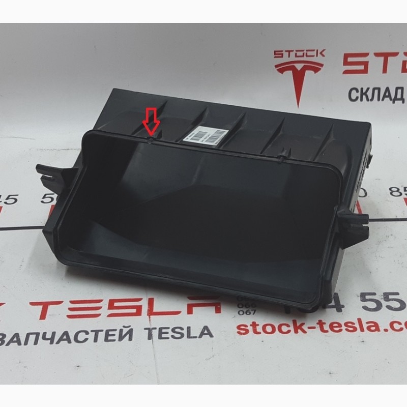 Фото 2. Корпус фильтра кондиционера с повреждением Tesla model S 1006384-00-C 10063