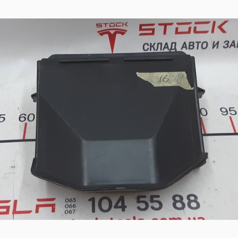 Фото 3. Корпус фильтра кондиционера с повреждением Tesla model S 1006384-00-C 10063
