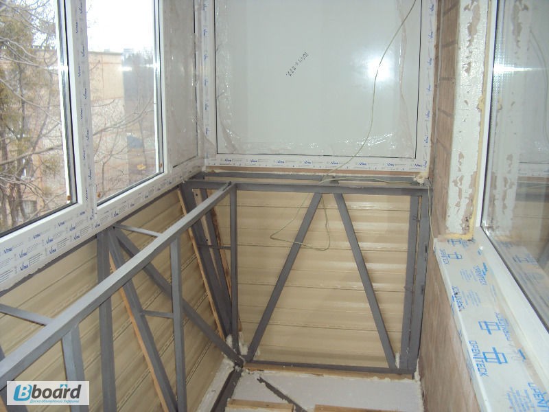 Фото 3. Внутренняя обшивка балкона *выравнивание Полов(монтаж OSB, доска, утепление) Качественно