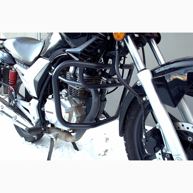 Фото 2. Защитные дуги для мотоциклов