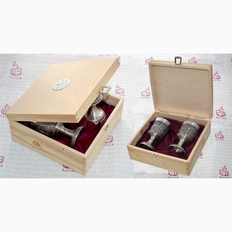 Фото 5. Уникальные оловянные наборы для вина Артина барельефами Дюрера и Рембранта