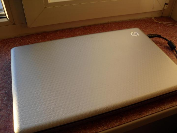 Фото 4. Отличный ноутбук HP G62( 4ядра 4гига, 2видеокарты )