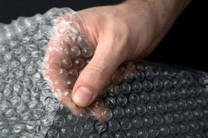 Фото 5. Пленка воздушно-пузырчатая 1, 5м х100 м.п. для упаковки