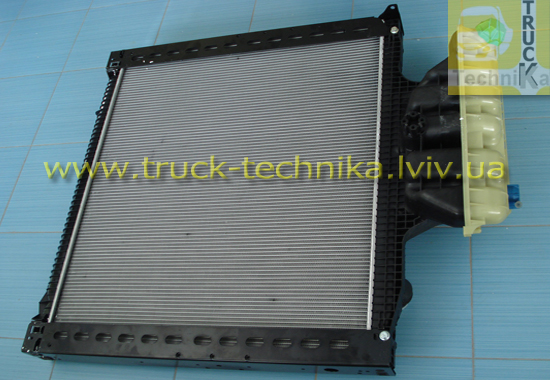 Радиатор системы охлаждения двигателя MAN TGA TGS TGX комплектный с рамкой и бачком