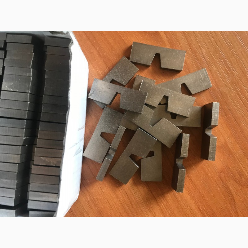 Фото 5. Алмазные сегменты для дисков по железобетону Ø 800 мм для стенорезных машин