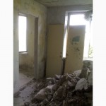 Демонтаж сантехкабин, стен, бетона.Резка проемов, штроб в Харькове