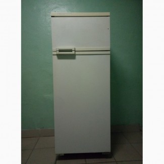 Продам 2х камерный холодильник Атлант