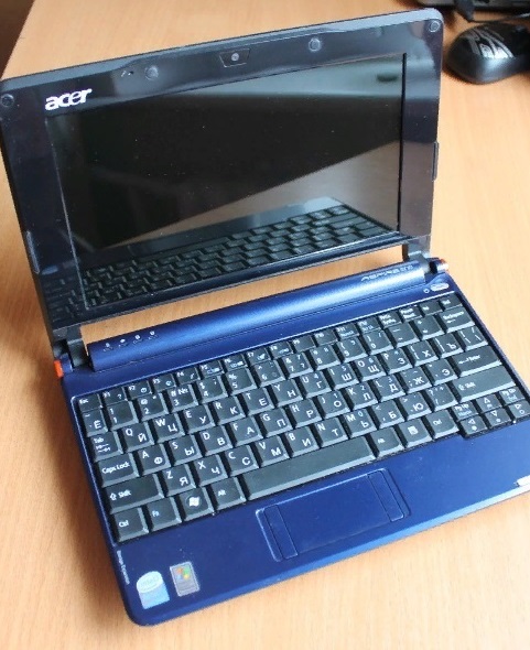 Фото 3. Маленький, производительный нетбук Acer Aspire ZG5. (батарея 1, 5 часа)